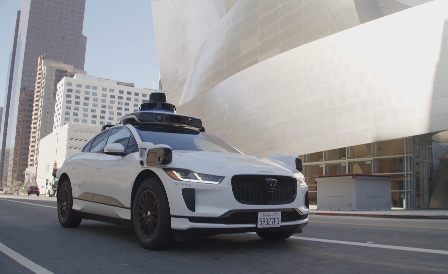 Waymo to Revolutionize LA Commutes with New Paid Robotaxi Service