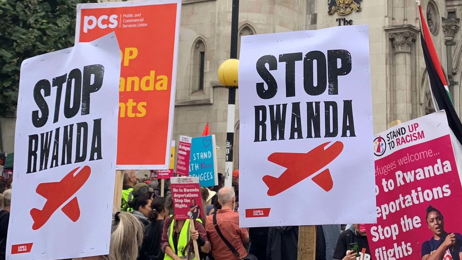 Starmer Slams UK’s Rwanda Plan as Germany Mulls Its Own Version Amid Migration Crisis